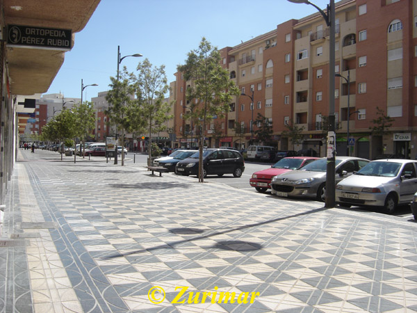 Commercial premises in the centre of Roquetas de Mar