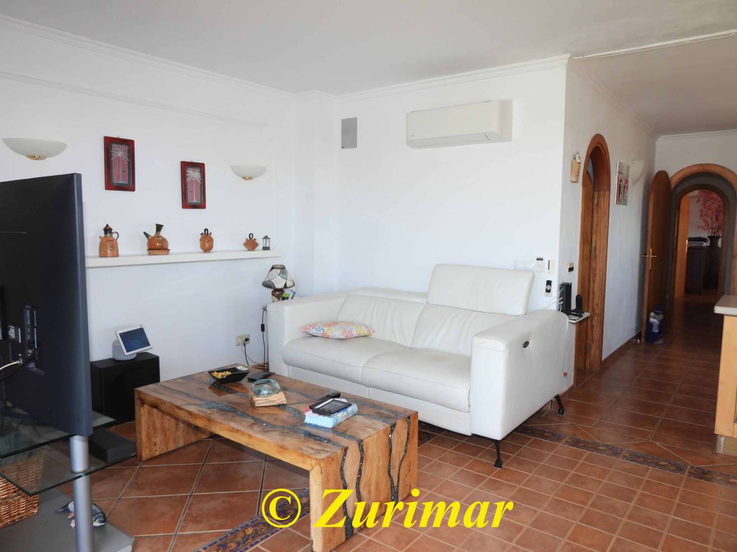 Al-Baida, spacious penthous with large terrace of 45m2