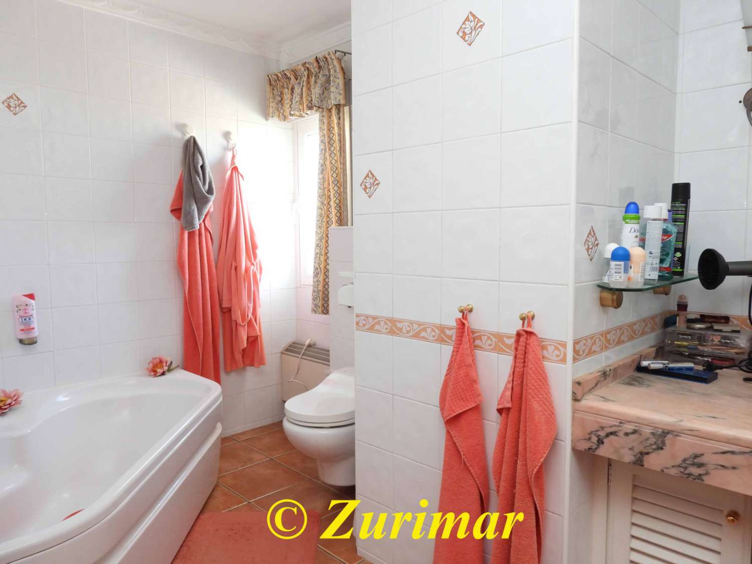 Al-Baida, spacious penthous with large terrace of 45m2