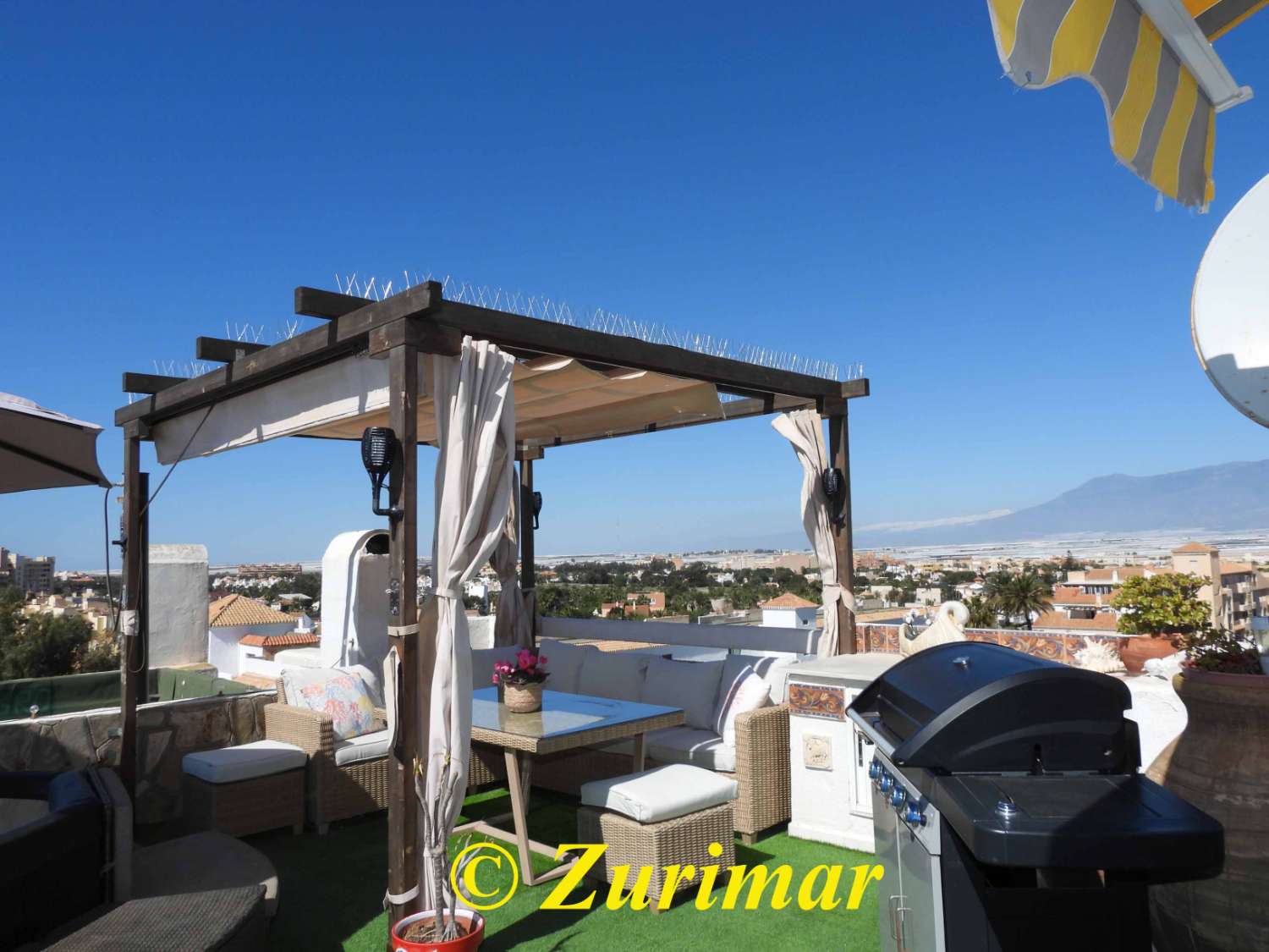 Al-Baida - amplio ático con gran terraza de 45m2